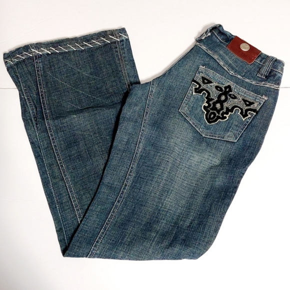 Distressed Antik Denim Flare Leg Style Jeans‎ Size 29